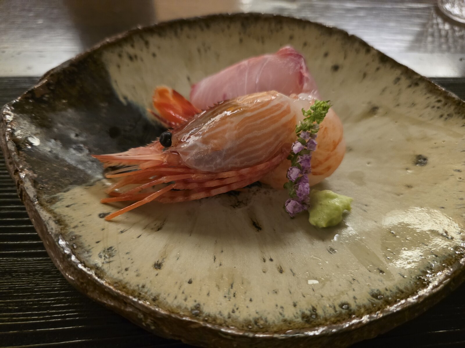 甘えびと白身魚を盛り合わせたお造り