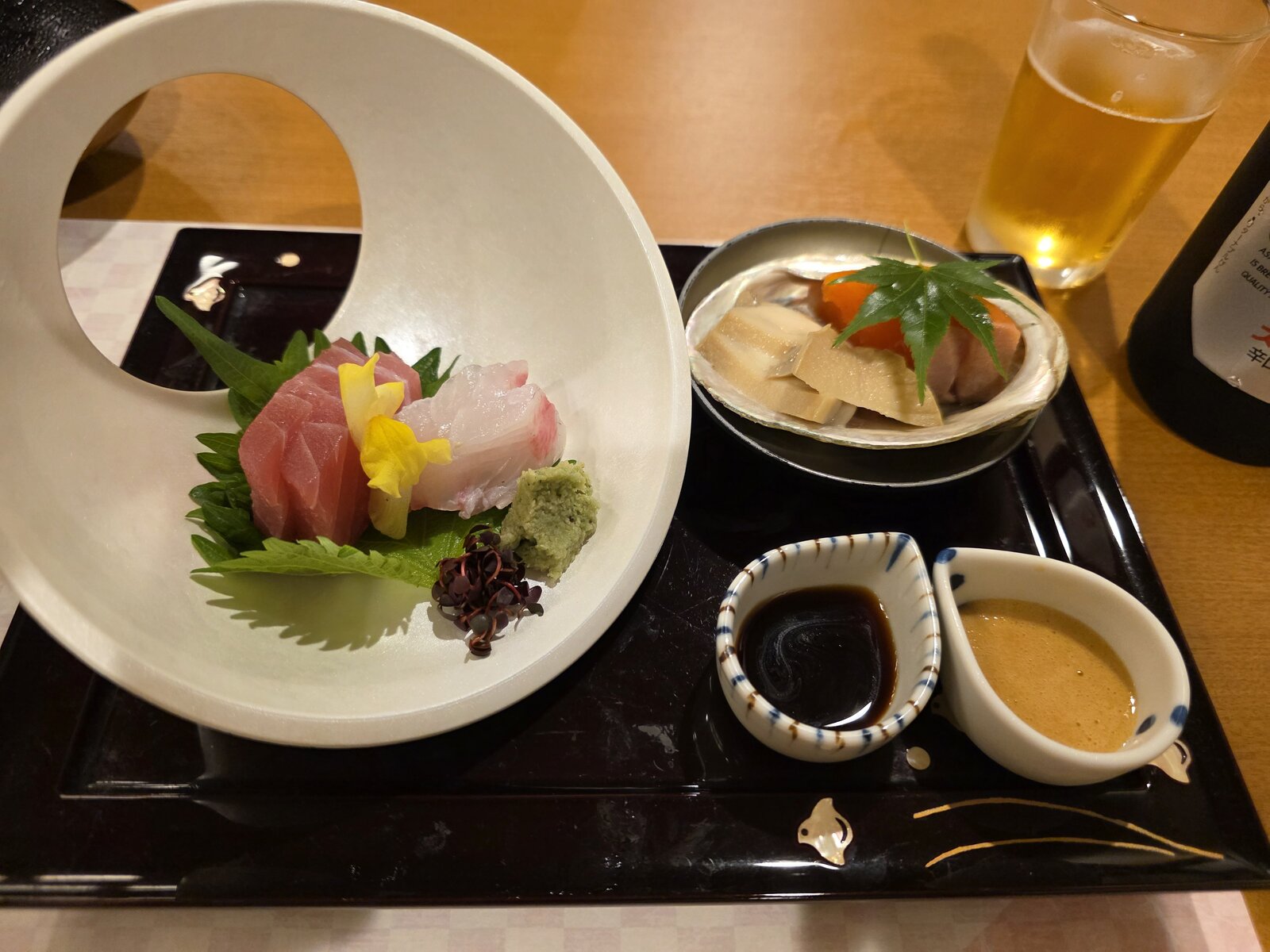 十八楼の会席のお造りと季節の小鉢