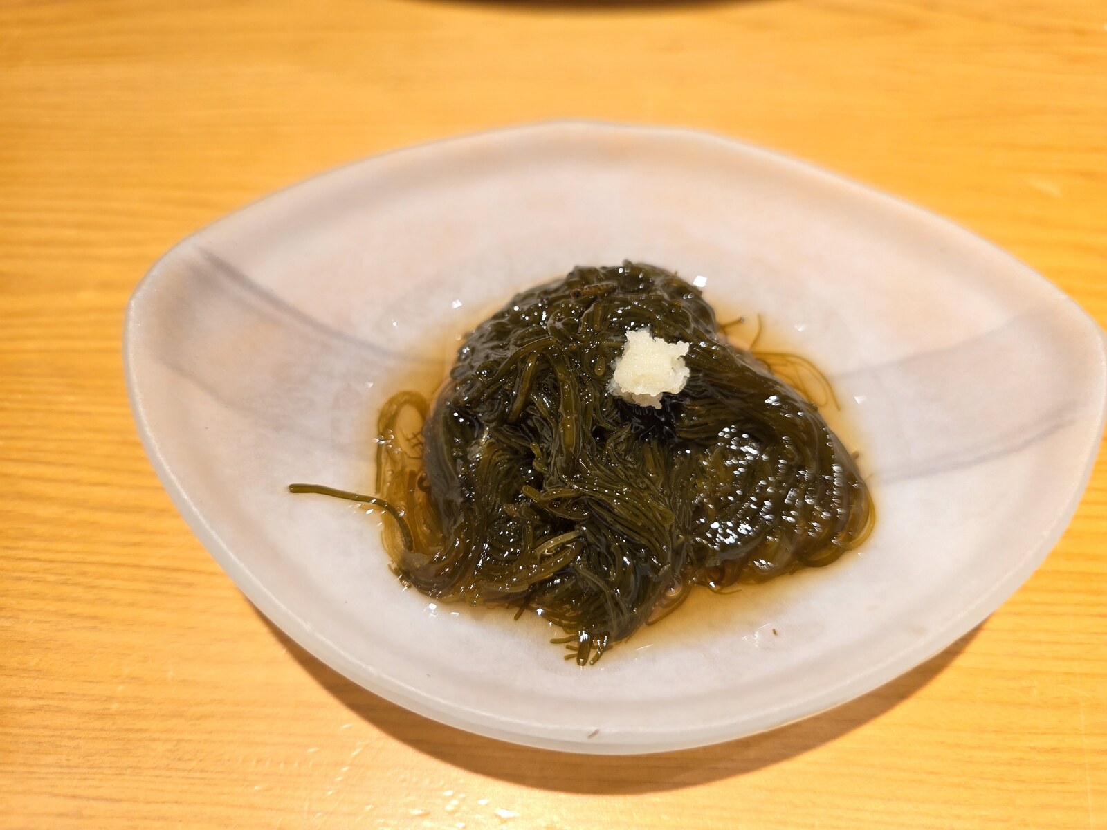 小鉢に盛られた岩もずく