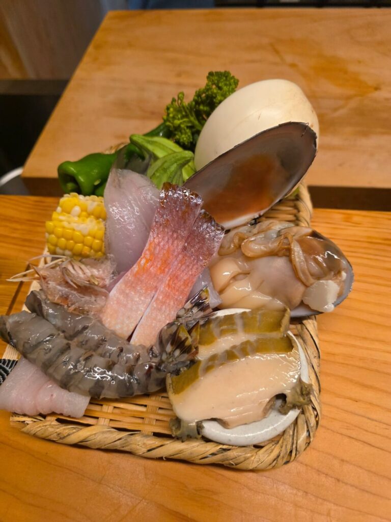 金沢・天ぷら小泉で夏のおまかせに使われた魚介と野菜