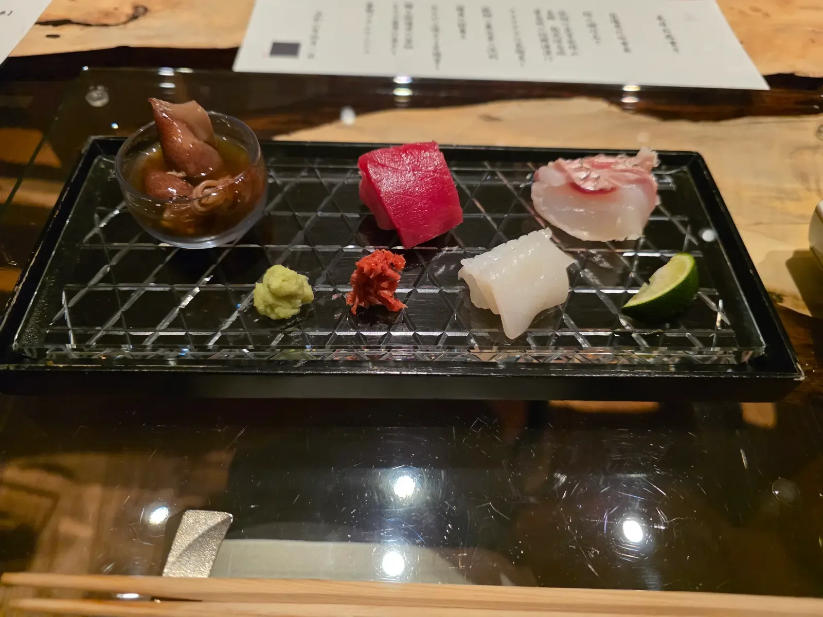 匿 玄のコースで提供された魚介の盛り合わせ