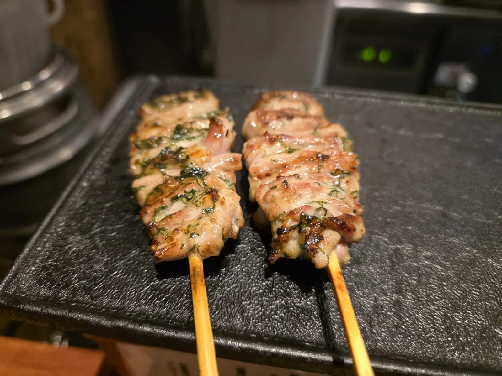 やき鳥 卍郎で味わった焼鳥の串1