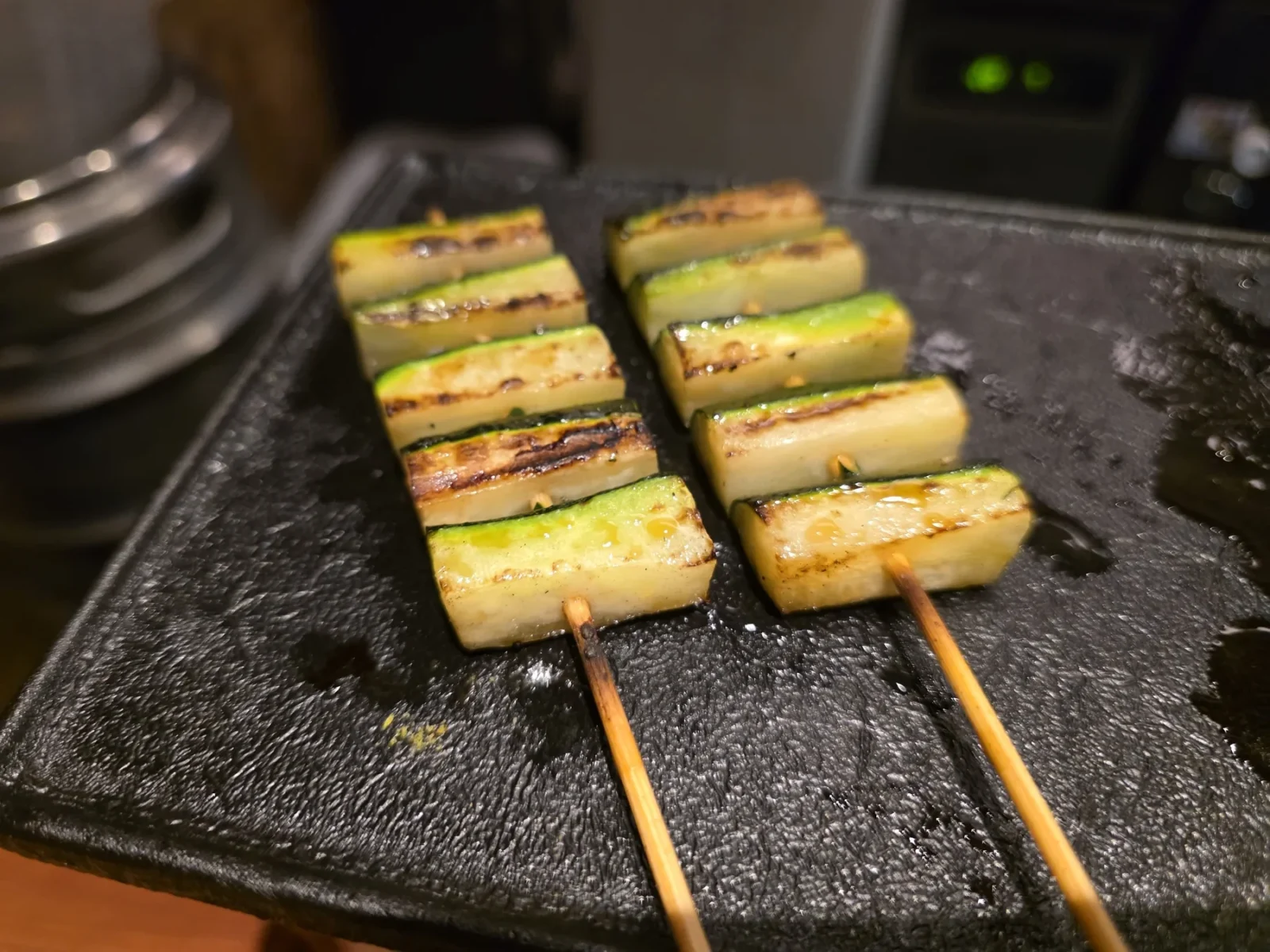やき鳥 卍郎で味わった焼き野菜の串