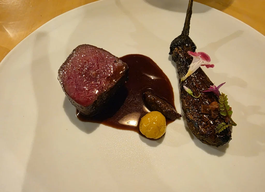 レ・トネルのディナーで出た肉料理
