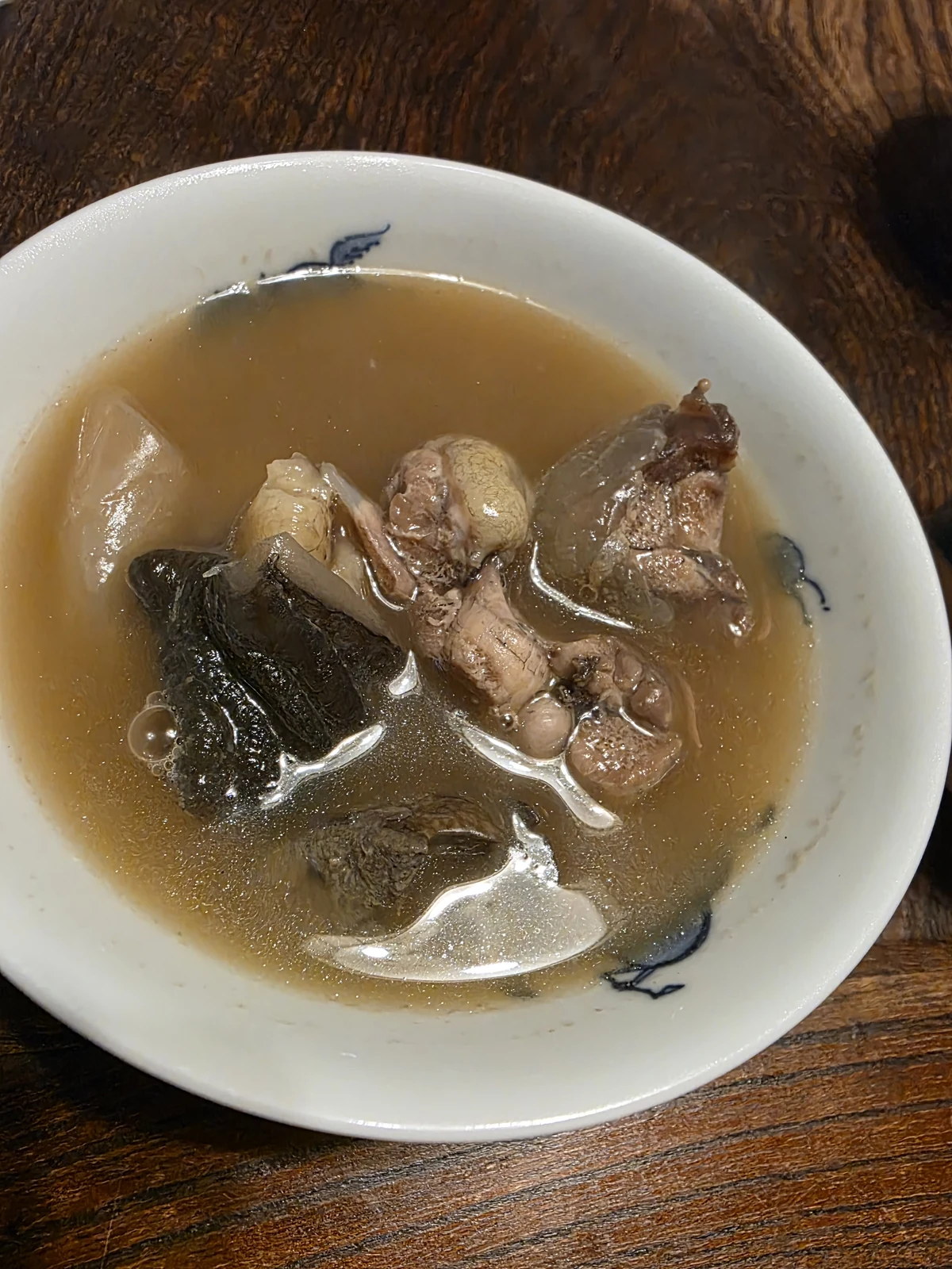 大市で取り分けてもらったすっぽん鍋